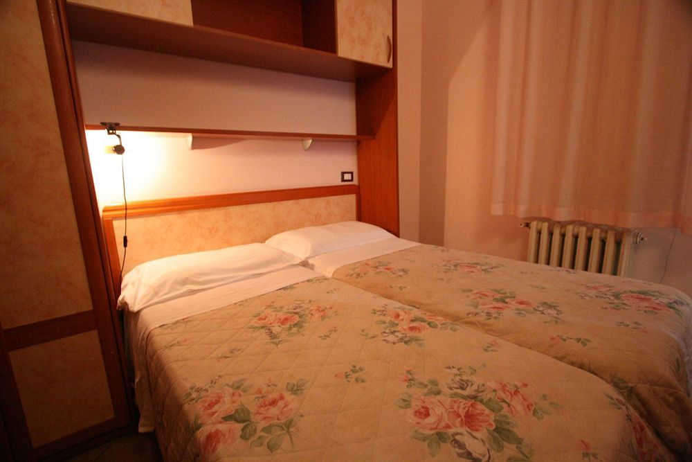 Hotel Venezia Montecatini Terme Exterior photo