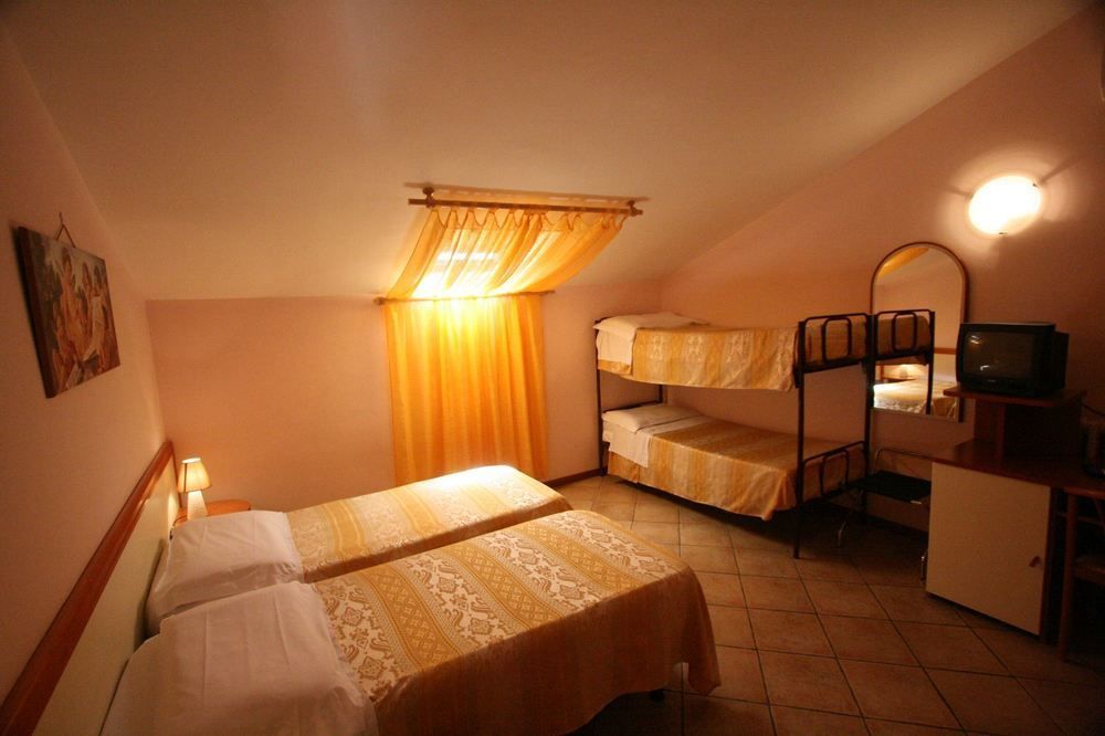 Hotel Venezia Montecatini Terme Exterior photo